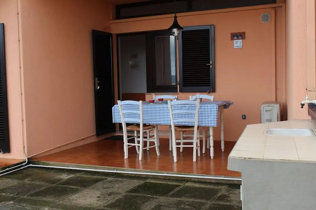 Da Eli Villa Palau 0*,
